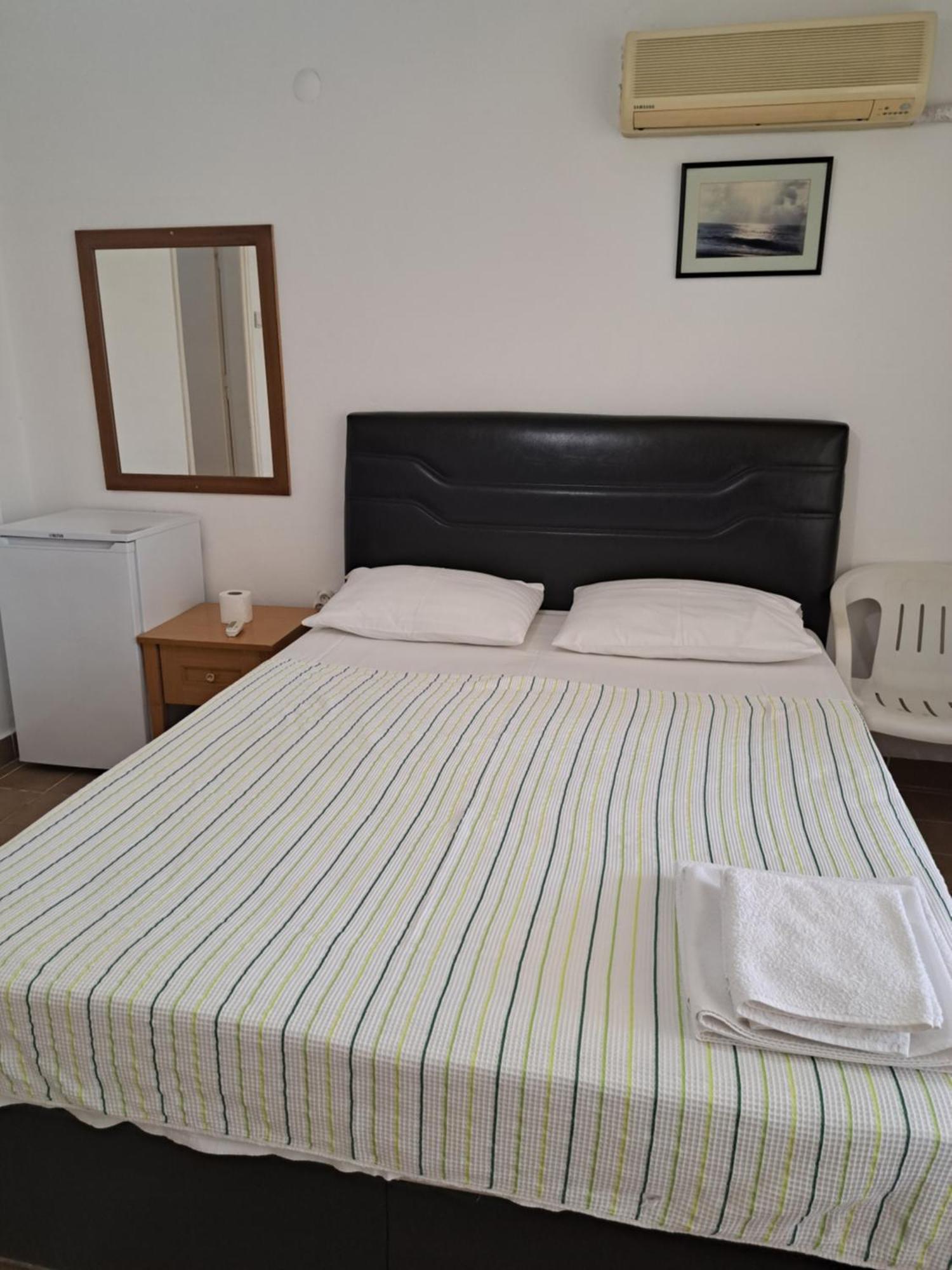 Martili Villa Lara Antalya Bilik gambar